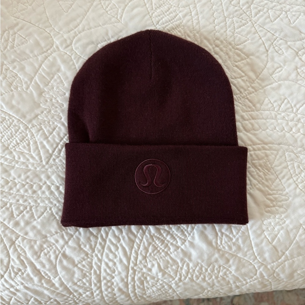 Lululemon warm revelation beanie